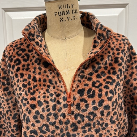 Cold Crush Faux Fur Animal Print half Zip top. - Picture 2 of 7